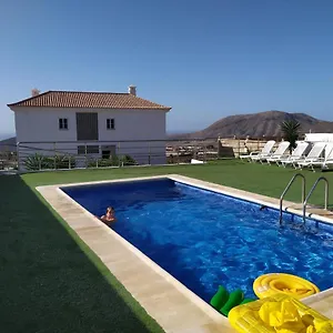 https://casa-zoe-arona-tenerife.tenerifehoteles.net